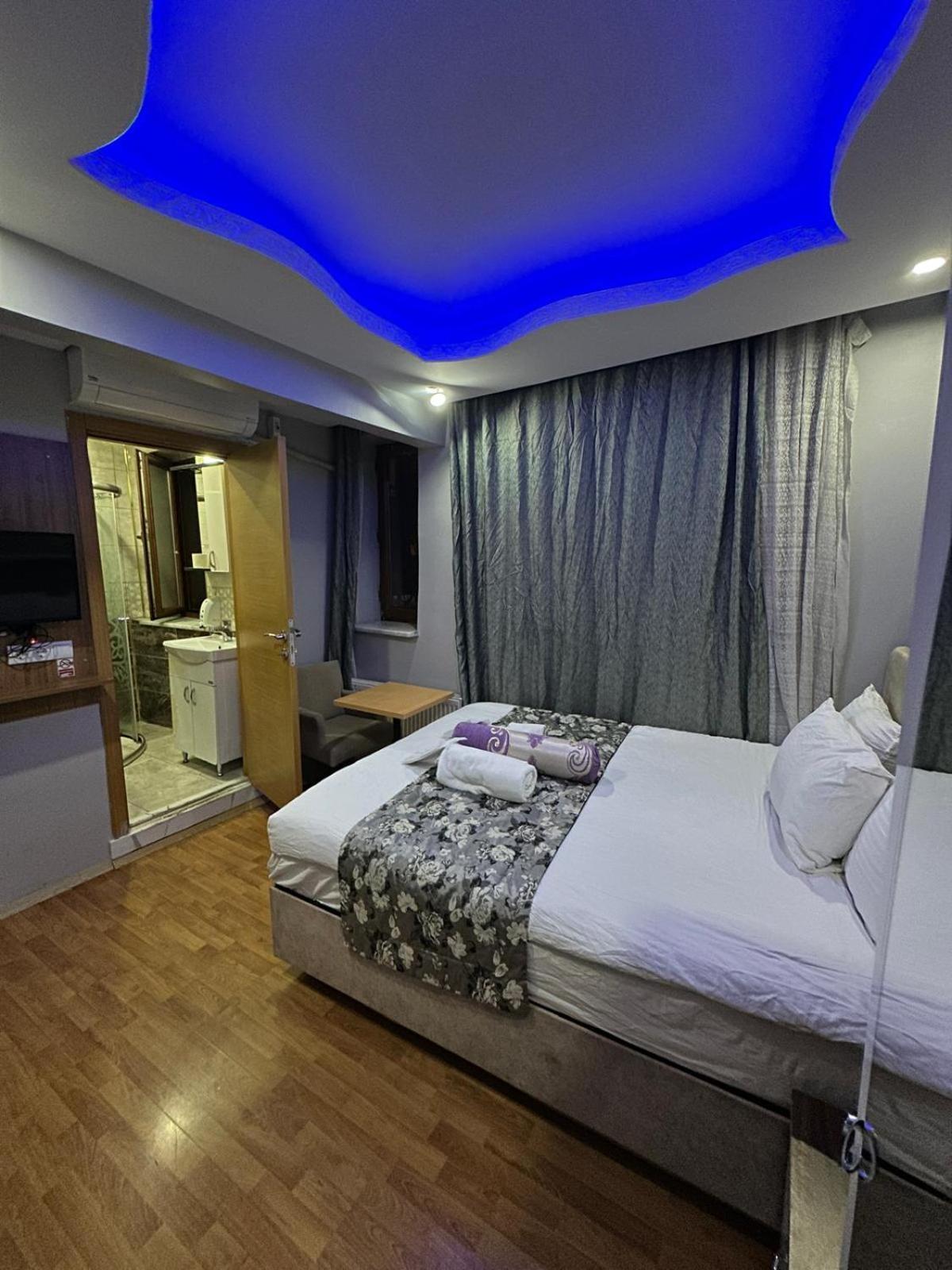 Mitra Downtown 3*